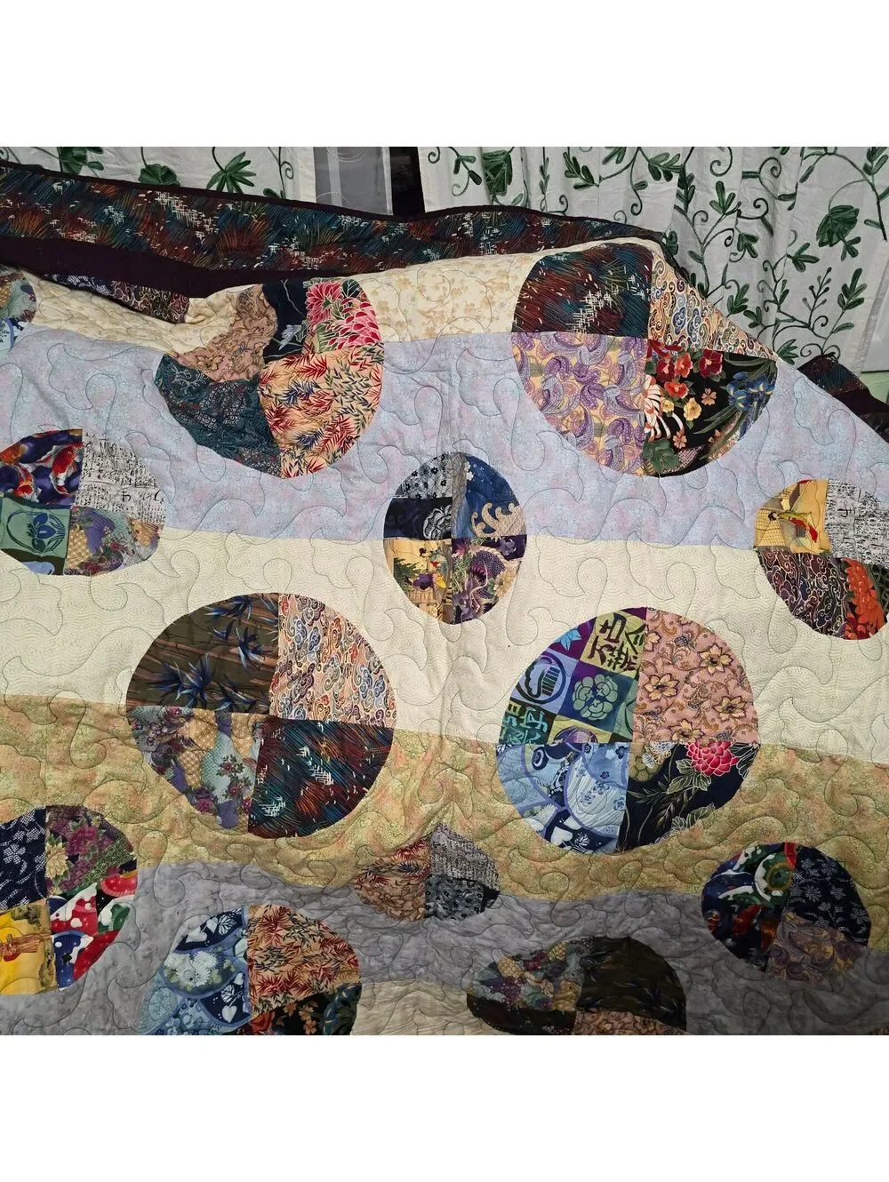 Alexander Henry Asian Ukiyo-e Medallion quilt 70 x88